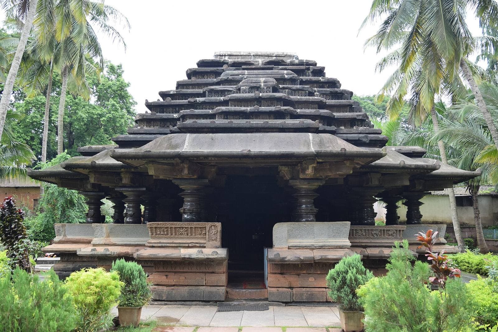 The Kamal Basadi Jain temple inside Belagavi Fort