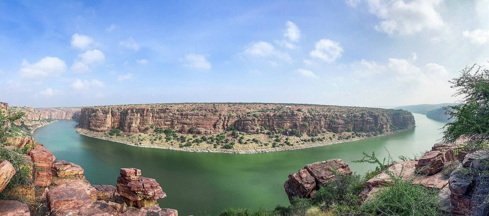 The Gandikota gorge, where the Penna river cuts through red cliffs