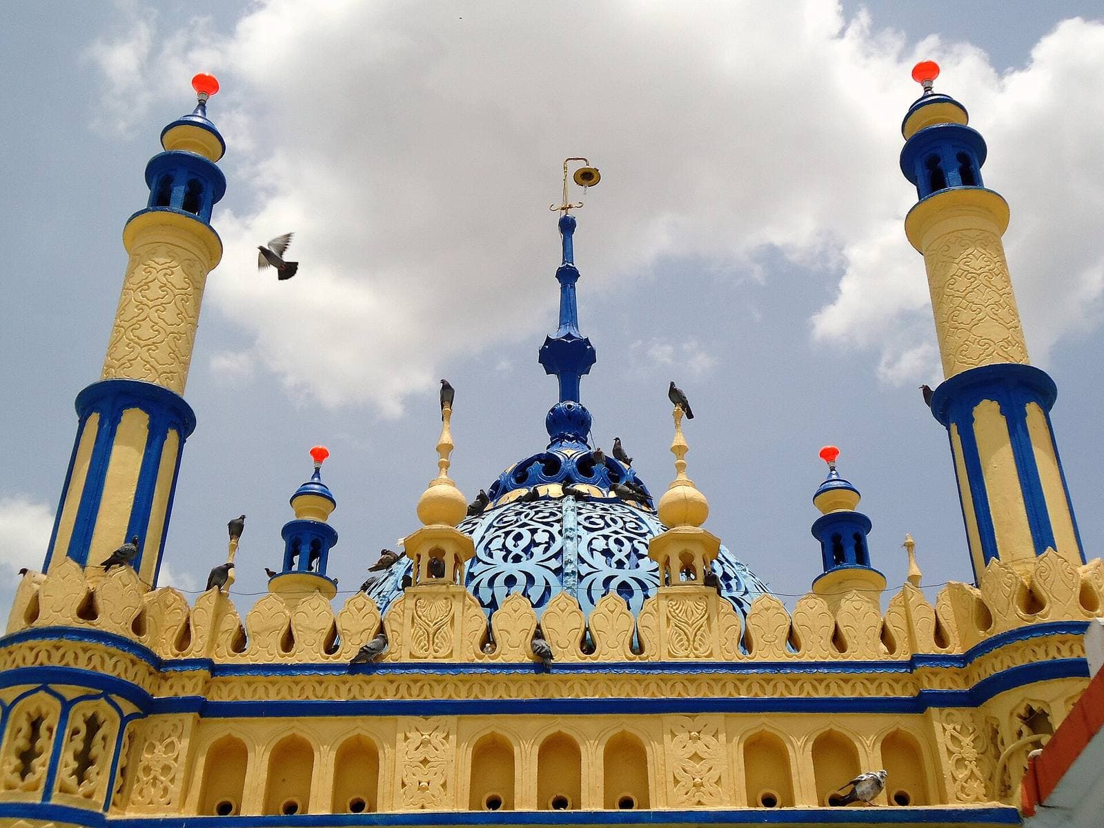 The domes and minarets of the Ameen Peer Dargah, Kadapa