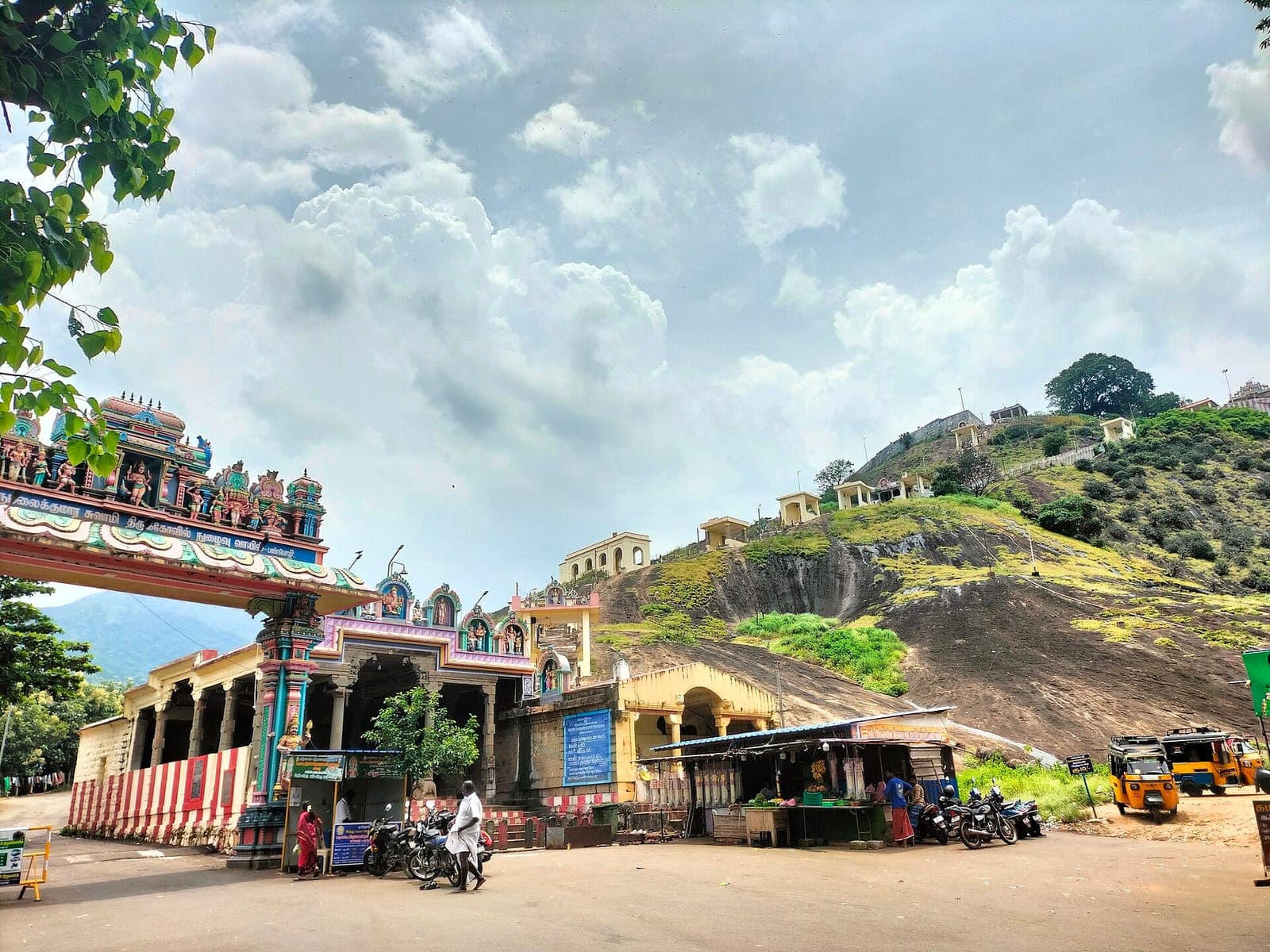 The entrance arch of the Thirumalai Kumaraswamy Temple at the foot of its hill, Panpoli