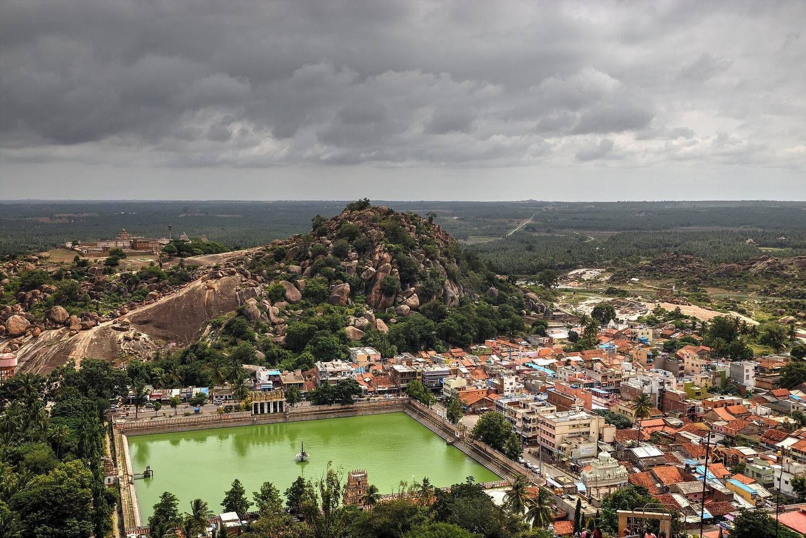 Shravanabelagola town and its temple tank from Vindhyagiri hill