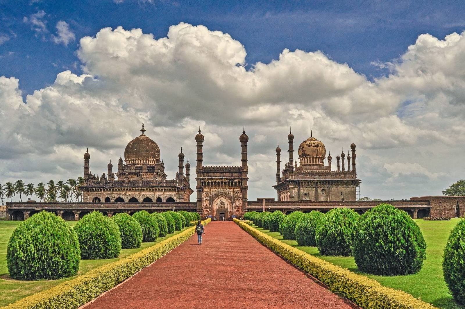 Gardens leading to the Ibrahim Rauza tomb in Vijayapura