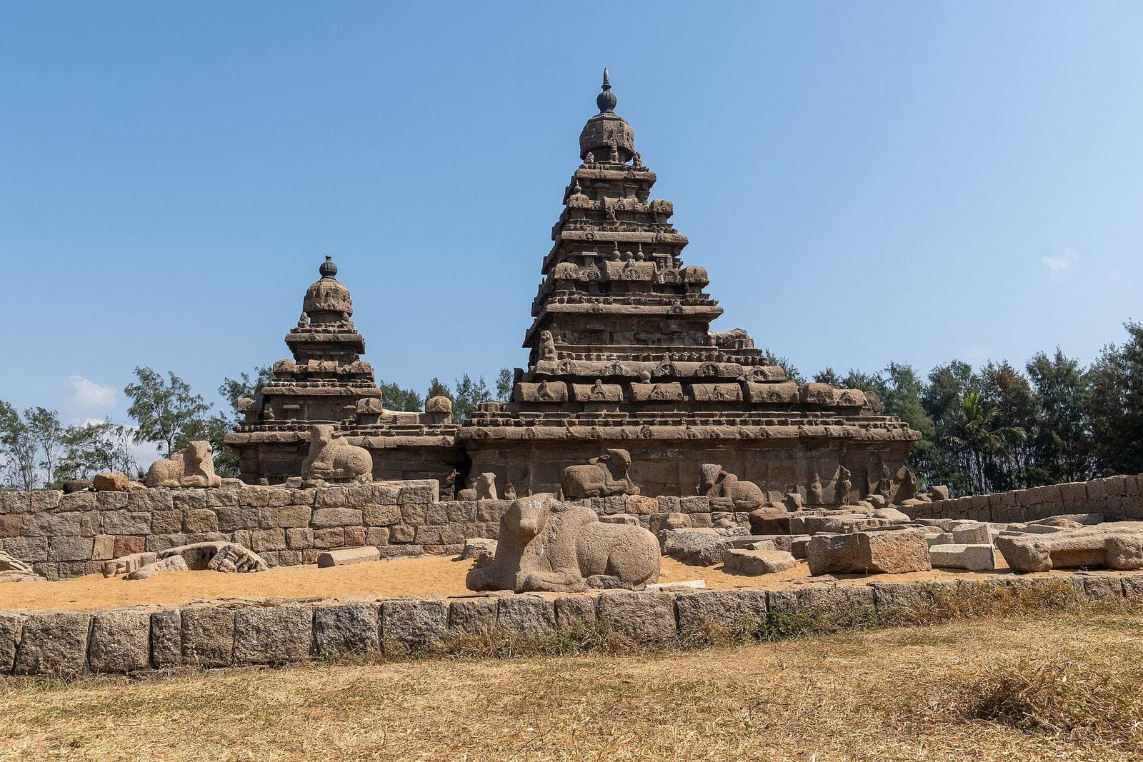 The Shore Temple at Mamallapuram under a clear sky